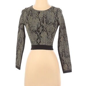 Fabletics Active Long Sleeve‎ Crew